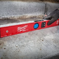 Milwaukee 60 cm digitális vízmérték (4933471978)
