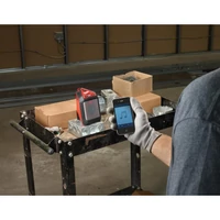 Milwaukee M12JSSP-0 bluetooth hangszoró 02