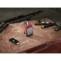 Milwaukee M12JSSP-0 bluetooth hangszoró 03
