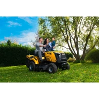 Riwall RLT 92 HRD Fűnyíró traktor hidrosztatikus váltóval és hátsó kidobással, 92 cm (TK13G2501001B)