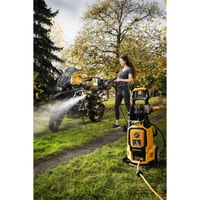 Riwall PRO REPW 180 RC SET Magasnyomású mosó 180 bar távvezérléssel és tartozékokkal (EP25A2401109B)