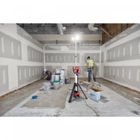 Milwaukee M18 HOSALC-O Állványos térmegvilágító (4933478116)